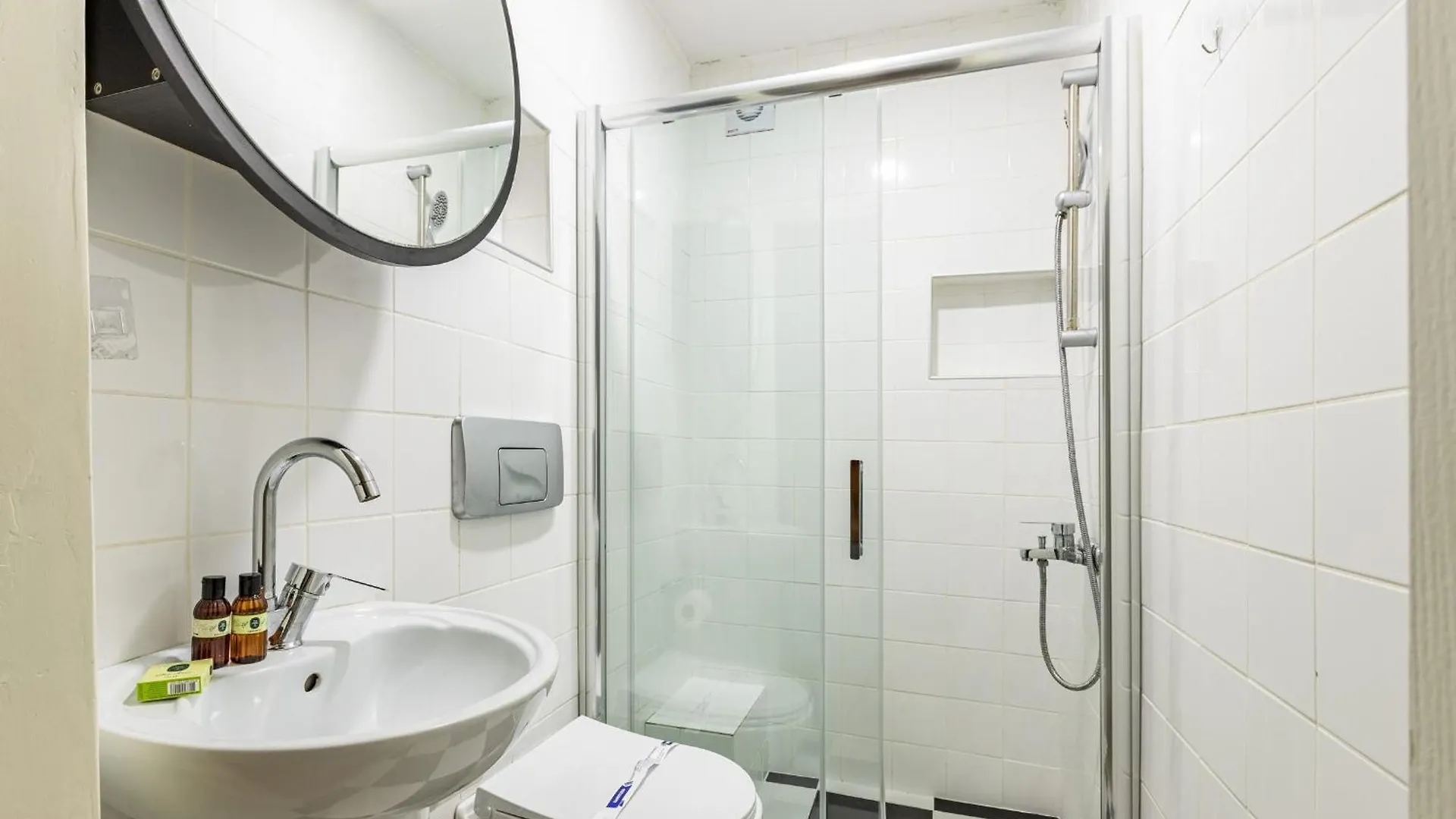 Pin Exclusive 1 Bd Taksim A4 Apartment Istanbul